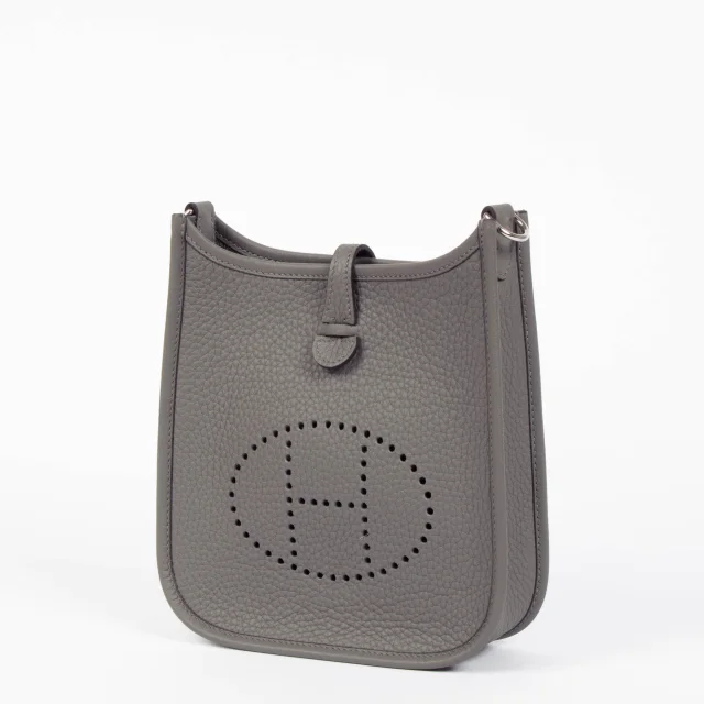Hermès Evelyne 16 Gris Meyer Clemence PHW in Grey Clemence leather from Labellov, photo 3 of 9