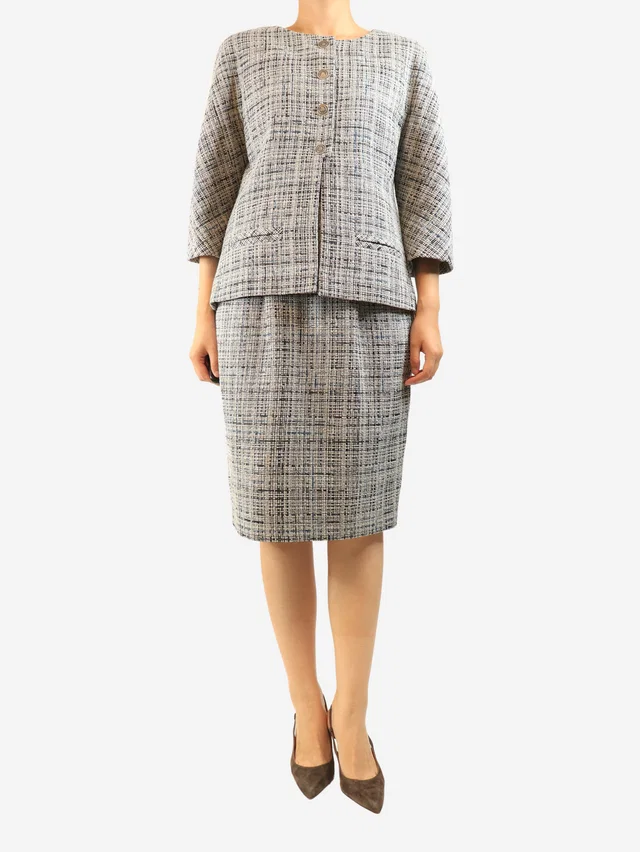 Chanel Grey tweed jacket and skirt set - size UK 14 in Grey Tweed from Sign of the Times