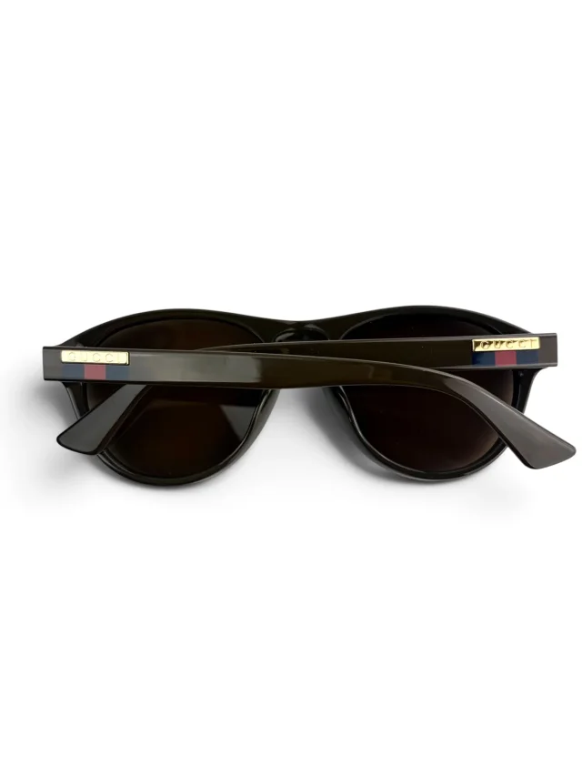 Gucci Acetate Sunglasses in Brown Velvet from Season 2 Consign, photo 3 of 3