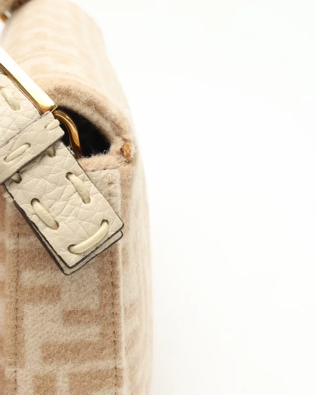 Fendi Zucca Baguette Bag in Wool from A Retro Tale, photo 6 of 8