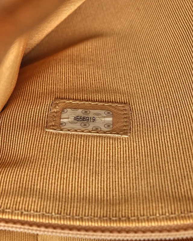 Chanel CC Chain Bag in Suede from A Retro Tale, photo 10 of 12