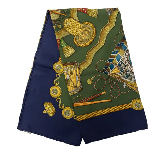 Green Hermès Les Tambours Silk Scarf 90 Scarves in Green Silk from Designer Revival