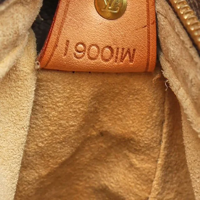 Louis Vuitton Monogram Looping GM Shoulder Bag in Coated canvas from A Retro Tale, photo 10 of 12