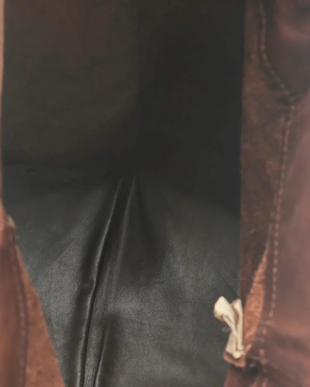 Bottega Veneta Tote Bag in Leather from A Retro Tale, photo 12 of 13
