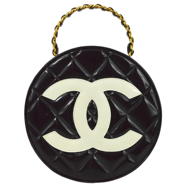 Chanel 1994-1996 Black Patent Leather Round Vanity Handbag in Black Patent leather from AMORE Vintage Tokyo