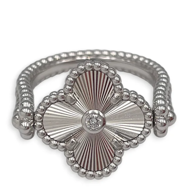 Van Cleef & Arpels (PSPM) Vintage Alhambra Reversible 55 Ring from LuxLexicon, photo 2 of 3