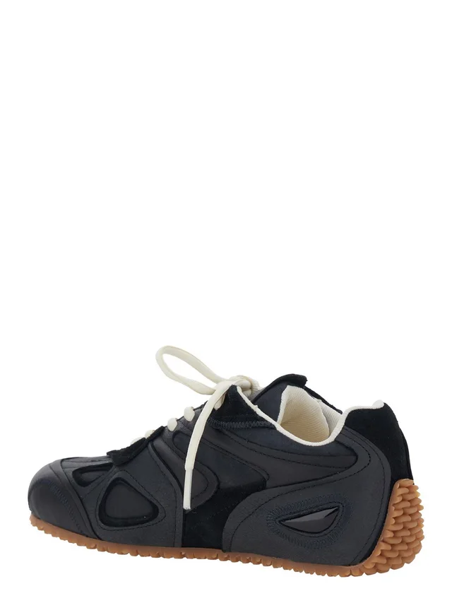 Axel arigato 'Slow Runner' Black Sneaker with Insert Design and Grooved Sole in Leather and Suede Woman in Black 40% Leather 33% Suede 27% Nubuck, photo 6 of 8 from Gaudenzi Boutique