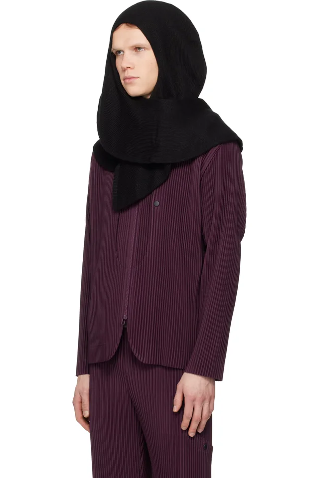 HOMME PLISSÉ ISSEY MIYAKE Black Cashmere Winter Gear Scarf, photo 4 of 4 from SSENSE