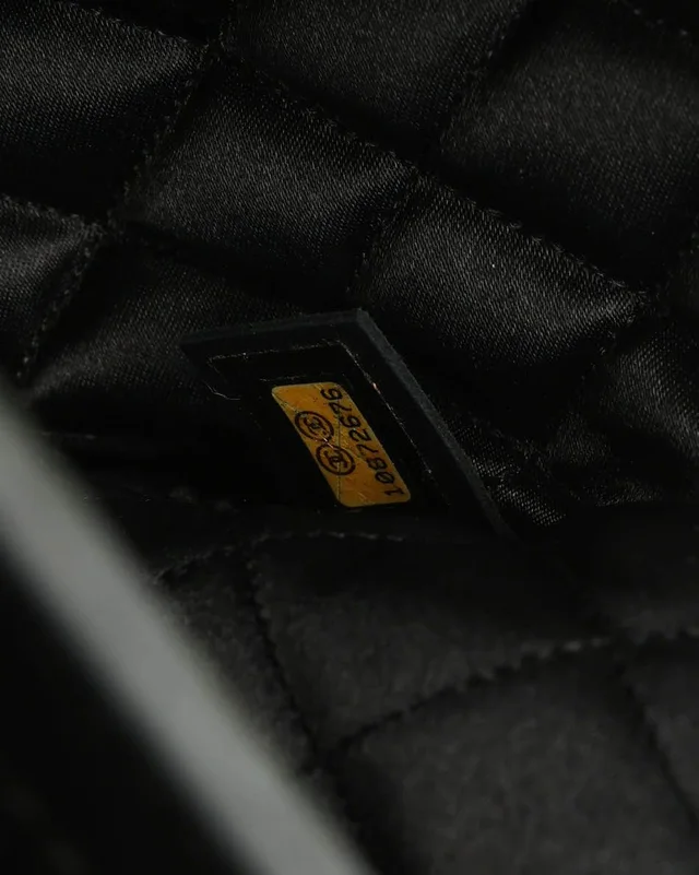 Chanel Chain Flap Bag in Leather from A Retro Tale, photo 11 of 12