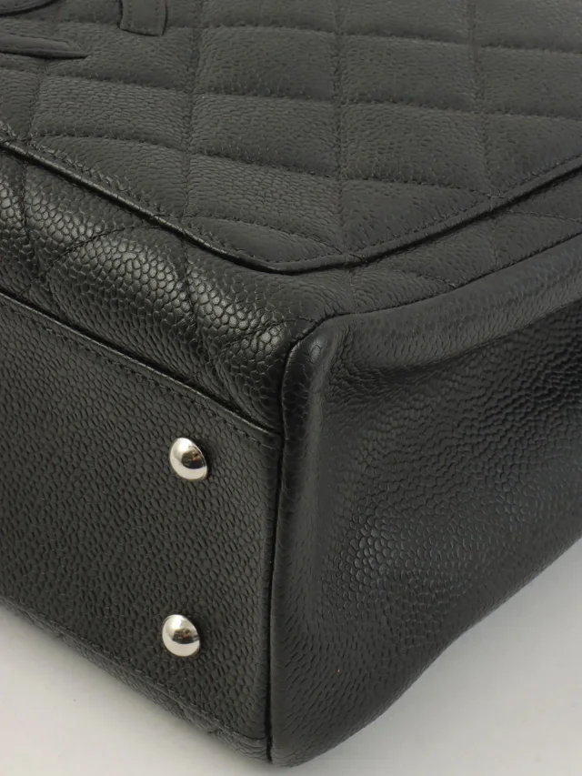 Chanel Caviar skin CC mark stitch tote bag, black, made around 2000 in Black Caviar leather from VINTAGE QOO TOKYO, photo 9 of 12