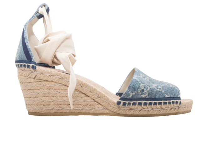 Medium Wash & Cream Gucci GG Denim Espadrille Wedge Sandals Size 38.5 in White Denim from Designer Revival