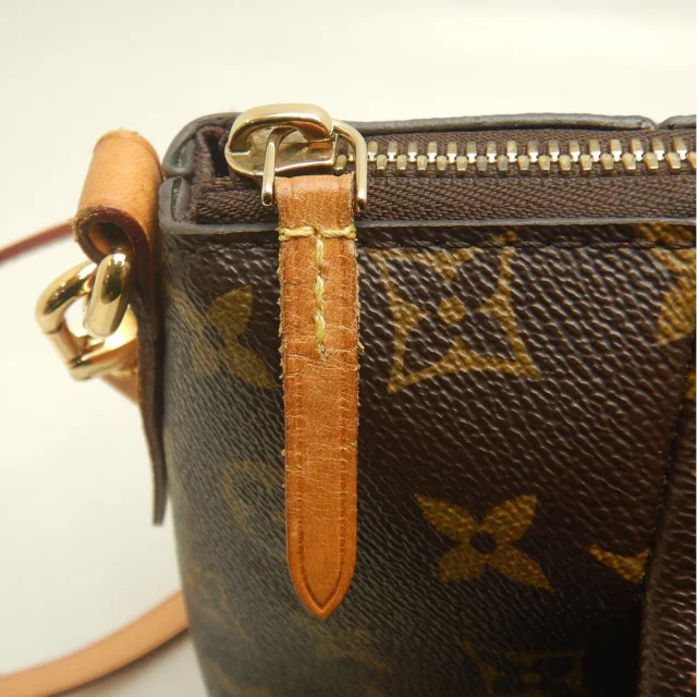 Louis Vuitton Turenne Monogram Handbag in Brown Canvas from LuxUness, photo 14 of 19