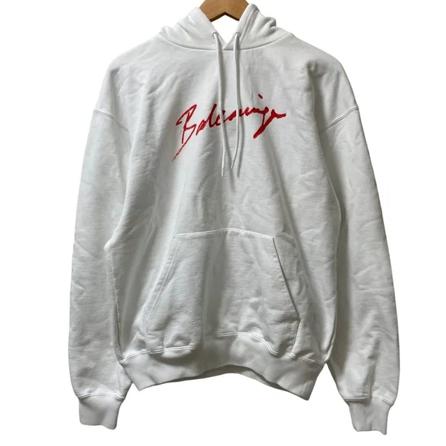 Balenciaga Sweatshirts & hoodies from LuxUness