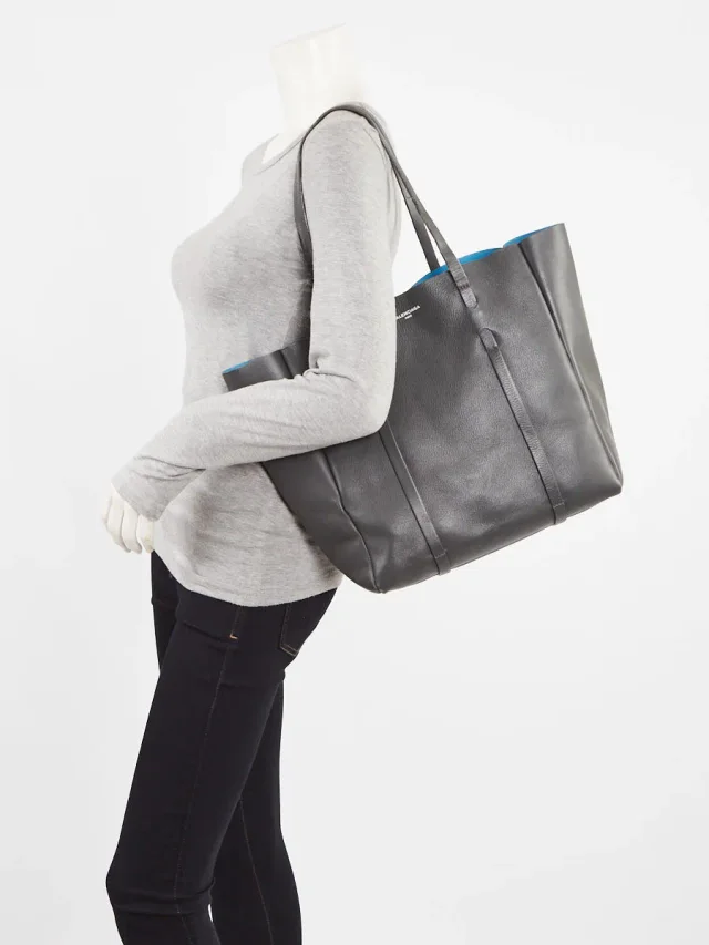 Balenciaga Gris Fossile Leather Everyday Tote Bag in Grey Leather from Yoogis, photo 10 of 17
