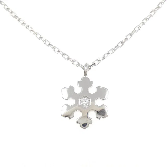 Bvlgari Snowflake 750 White Gold Diamond Necklace in White from LuxUness