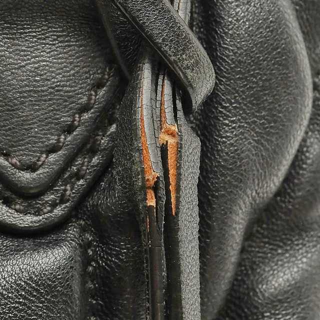 Miu Miu Matelassé Lux Bag in Leather from A Retro Tale, photo 8 of 10