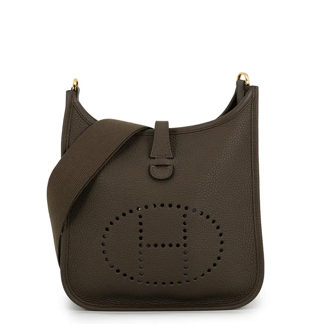 Hermès Evelyne3 Vertroden Taurillon Clemence Size 23 in Clemence leather from GALLERY RARE
