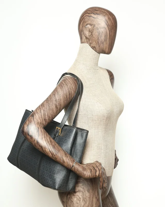 Fendi Zucchino Tote Bag in Canvas from A Retro Tale, photo 8 of 8