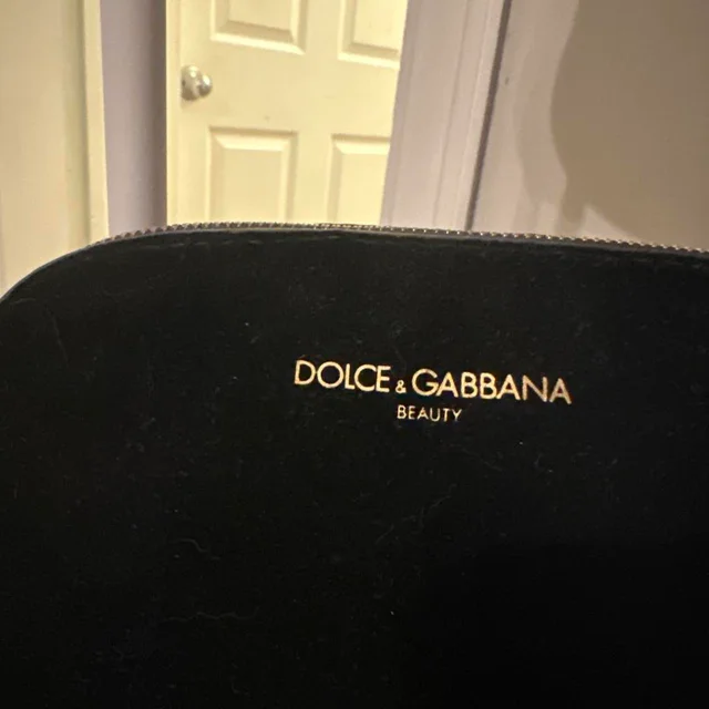 Dolce & Gabbana Women's Makeup and toiletry bags - Black in black from Depop, photo 3 of 9