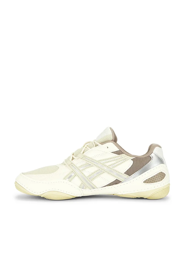 Asics Hypersync in Oyster White & Ivory, photo 5 of 6 from REVOLVE (Canada)