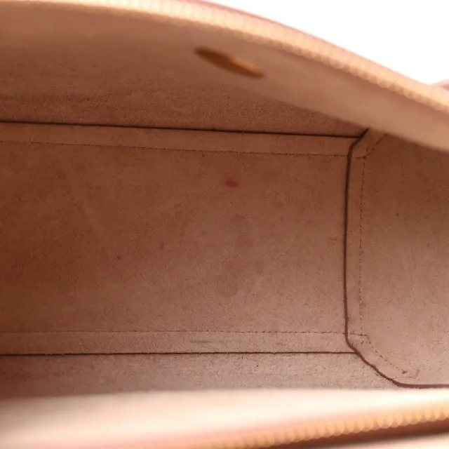 Celine Grained Calfskin Nano Belt Bag Vintage Pink in Pink Caviar leather from FASHIONPHILE, photo 5 of 13