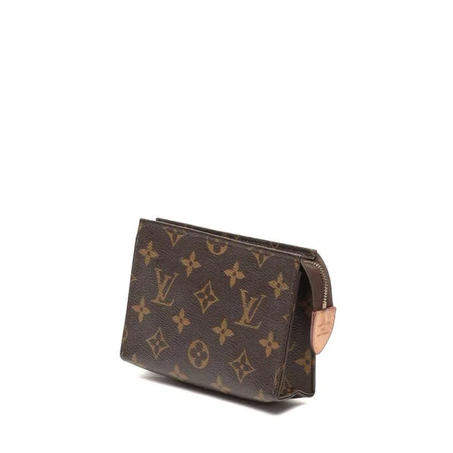 Louis Vuitton Monogram Toiletry Pouch 15 in Coated canvas from A Retro Tale, photo 2 of 8