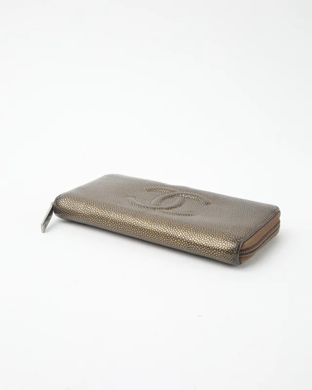 Chanel CC Metallic Caviar Long Zip Around Wallet in Caviar leather from A Retro Tale, photo 4 of 11