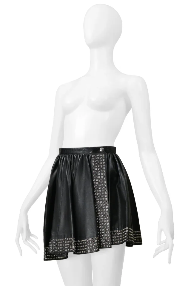 Alaïa Black Leather Mini Skirt With Grommets 2014 in Black Leather from Resurrection Vintage, photo 2 of 8