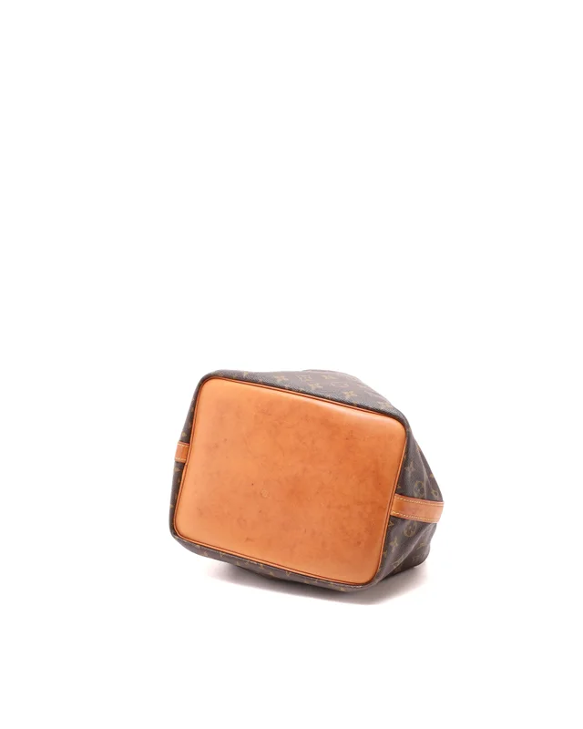Louis Vuitton Monogram Petit Noé Bag in Coated canvas from A Retro Tale, photo 4 of 9