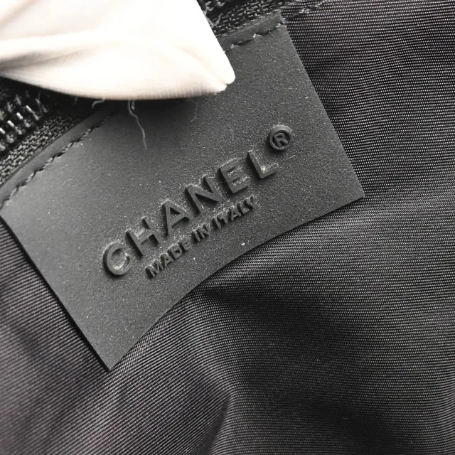 Chanel Sport Line Flap Messenger Wool And Nylon Black Bag in Black Nylon from HEWI, photo 2 of 2