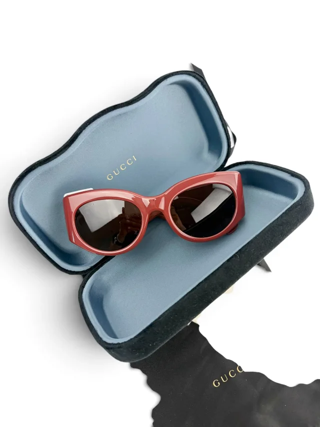 Gucci GG Burgundy Sunglasses in Burgundy from Season 2 Consign, photo 2 of 4