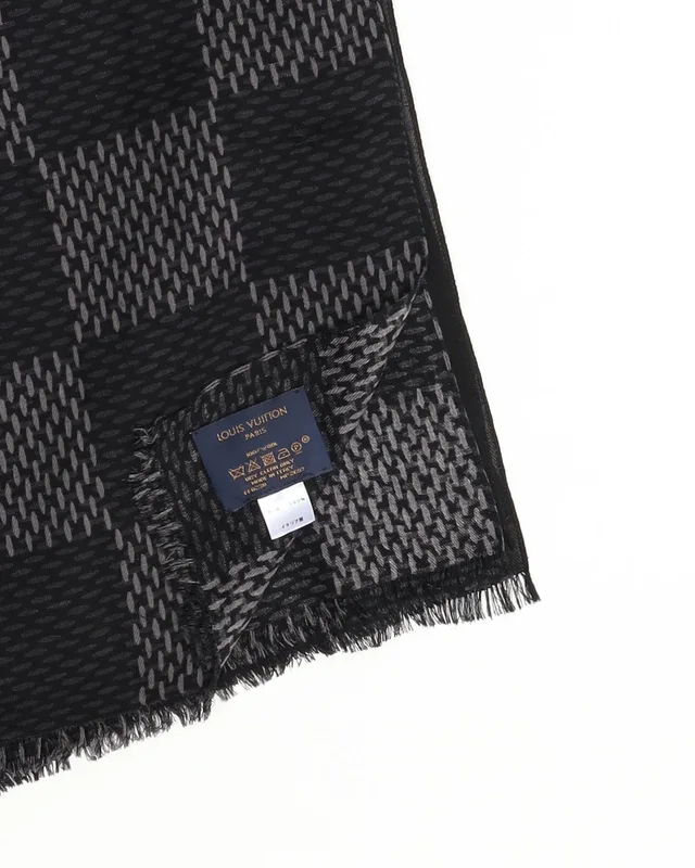 Louis Vuitton Damier Scarf in Wool from A Retro Tale, photo 4 of 4