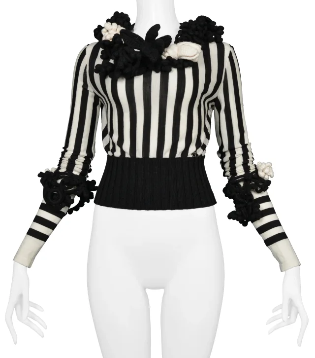 Chanel Black & White Knit Striped Top With Crochet Flowers. 2007 in Black Wool from Resurrection Vintage, photo 6 of 6