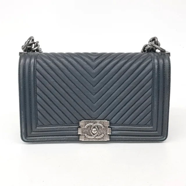 Chanel Chevron Boy Bag Medium from GUGUS