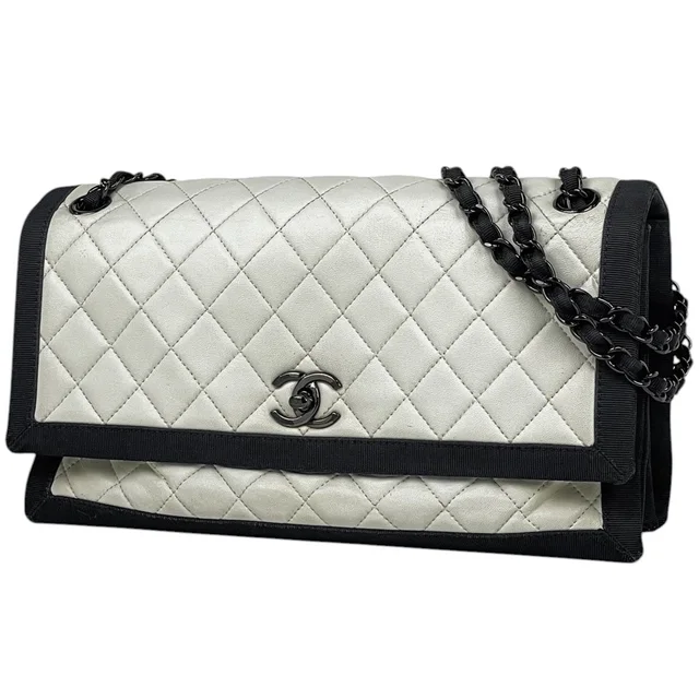 Chanel Single Flap Chain Shoulder Bag Bicolor Leather White in White Leather from The Reluxe