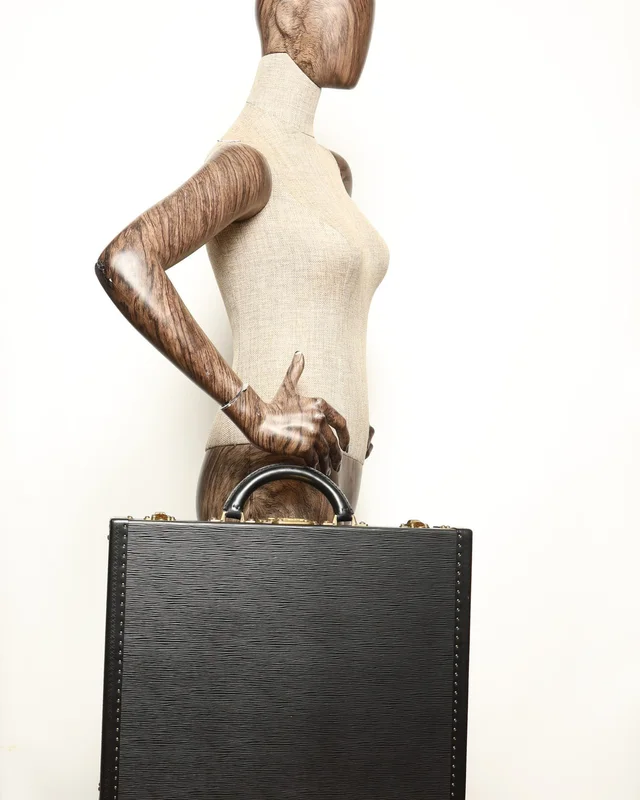 Louis Vuitton EPI President Business Bag in Leather from A Retro Tale, photo 10 of 10