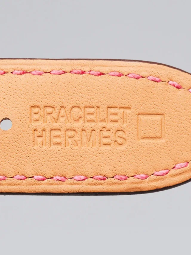 Hermès 30mm Framboise Alligator Single Tour Apple Watch Strap in Crocodile from Yoogis, photo 7 of 7