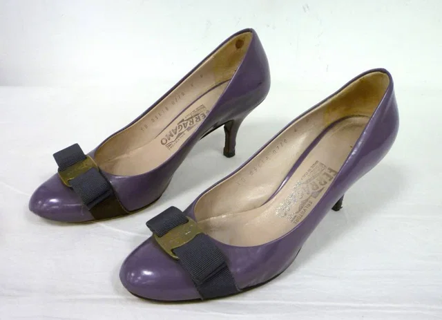Ferragamo Heel Court Shoes Size: 3 in Purple Leather from Oxfam Online Shop