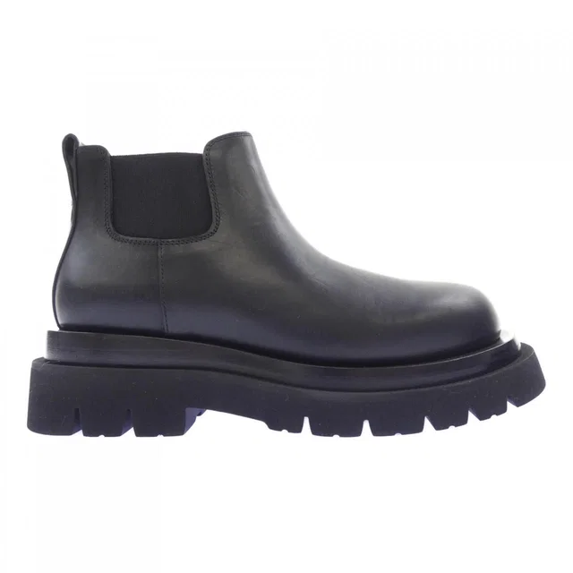 Bottega Veneta Boots Black in Black from The Reluxe