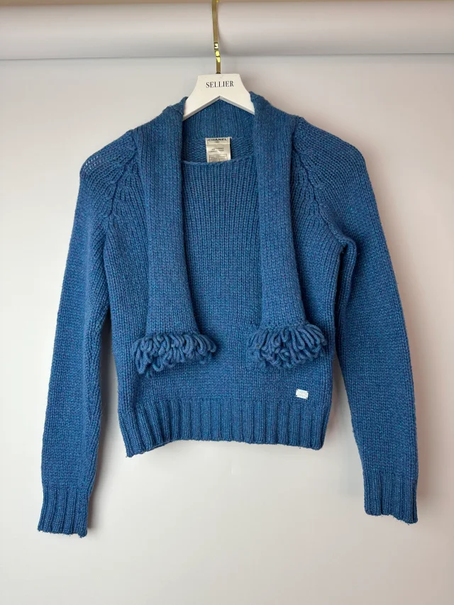 Chanel 01/A Blue Wool Jumper With Scarf Tie and Sparkle Detail Size FR 38 (UK 10) in Blue Wool from Sellier, photo 9 of 12