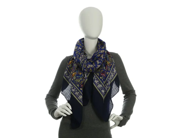 Hermès Chasse en Inde Cashmere Silk Shawl 140cm in Silk from Ann's Fabulous Finds, photo 5 of 5