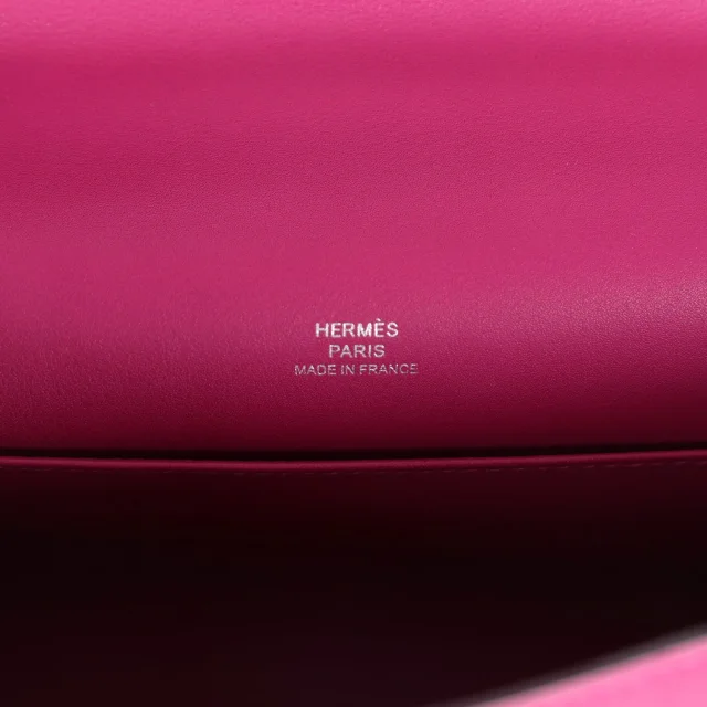 Hermès Kelly Pochette Rose Pourpre Swift Palladium Hardware in Pink Swift leather from Madison Avenue Couture, photo 7 of 8