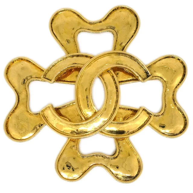 Chanel Clover Brooch Pin Gold 94P in Gold from AMORE Vintage Tokyo