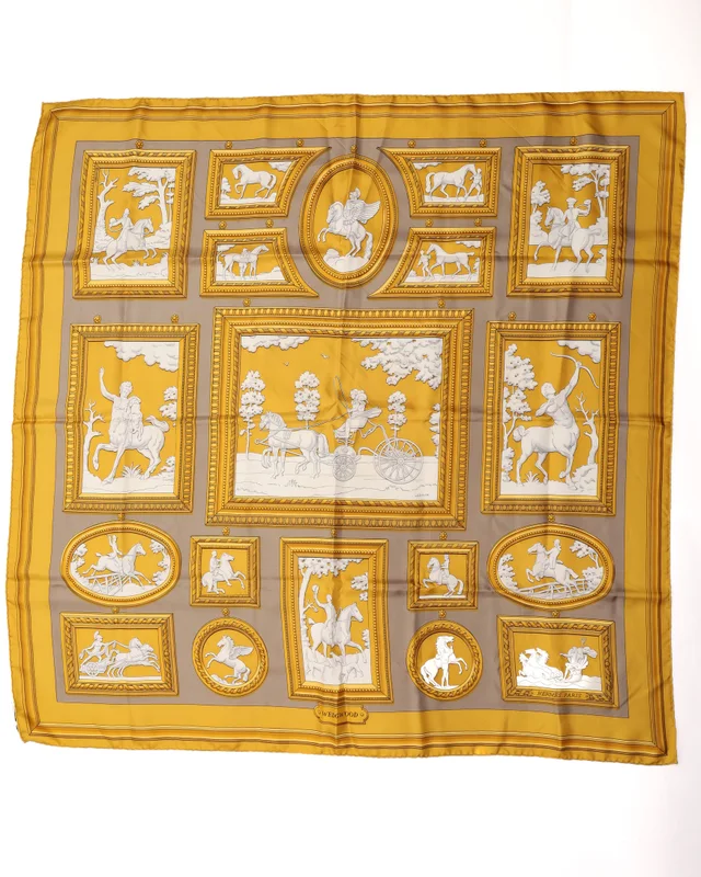 Hermès Carré 90 Wedgwood Silk Scarf in Silk from A Retro Tale, photo 2 of 3