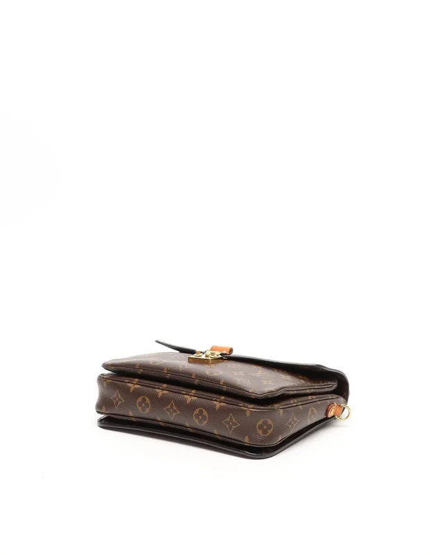 Louis Vuitton Monogram Pochette Métis Bag in Coated canvas from A Retro Tale, photo 4 of 9