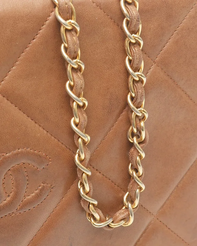 Chanel Classic Single Full Flap Bag in Leather from A Retro Tale, photo 9 of 16
