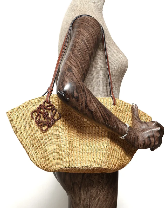 Loewe Small Shell Basket Shoulder Bag in Woven leather from A Retro Tale, photo 8 of 8