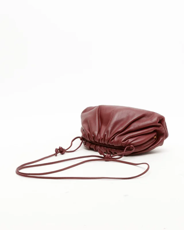 Bottega Veneta Mini The Pouch Bag in Leather from A Retro Tale, photo 5 of 9
