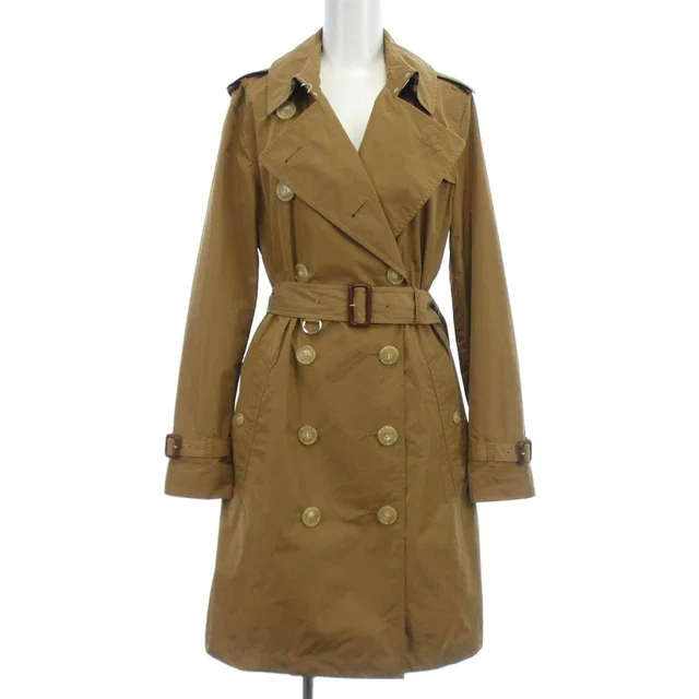 Burberry Trench Coat from LuxUness
