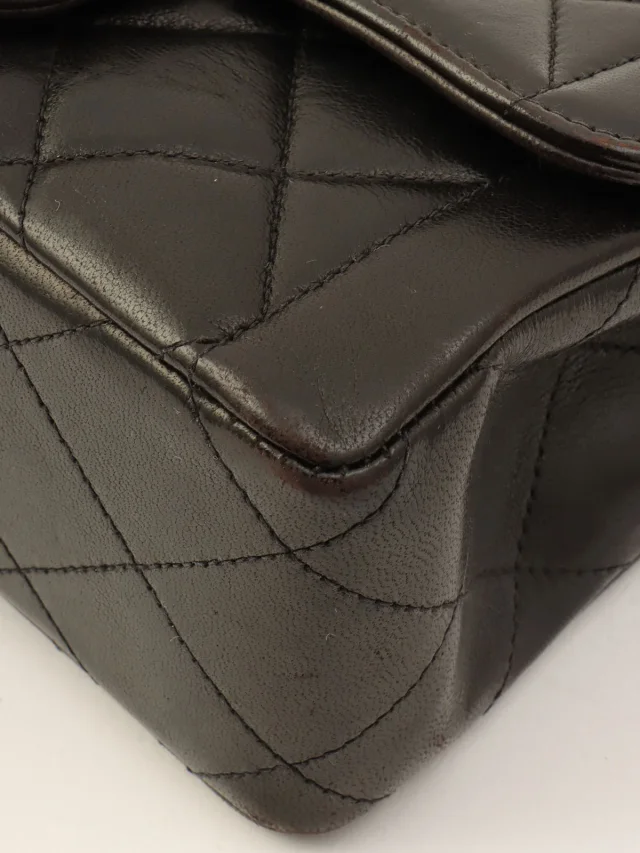 Chanel CC turn-lock chain bag, circa 1995, black in Black Lambskin from VINTAGE QOO TOKYO, photo 9 of 14